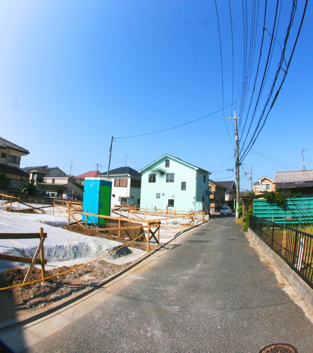 Local photos, including front road. Local (10 May 2013) Shooting