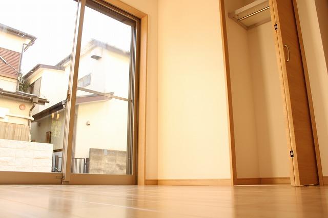 Non-living room. Indoor (11 May 2013) Shooting