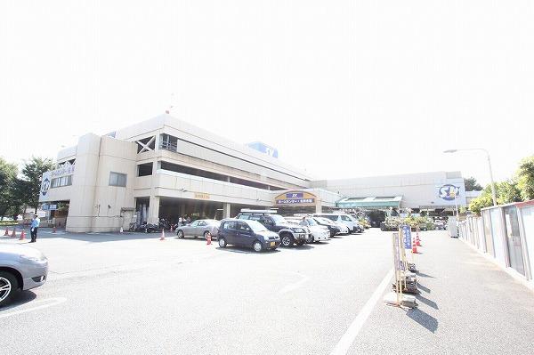 Supermarket. 300m to Super Value Nerima Oizumi shop