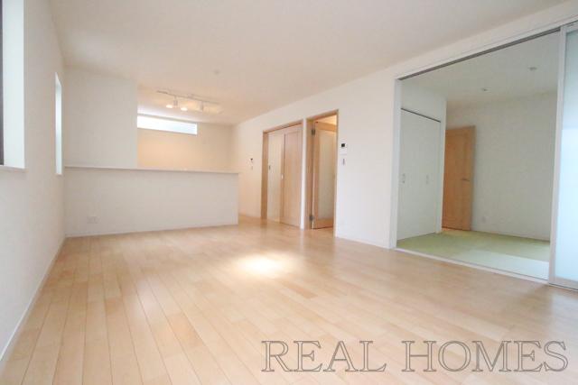 Living. Indoor (10 May 2013) Shooting 6 Building