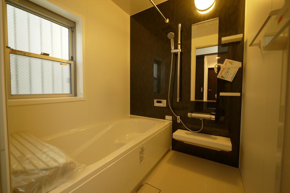 Same specifications photo (bathroom). Same specifications