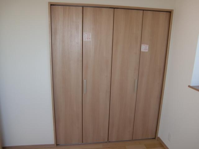 Receipt. The third floor north side Western-style closet is also a thing of the large.