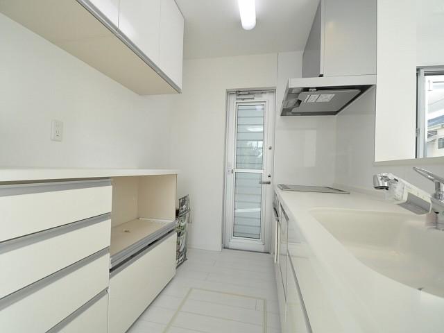 Receipt. Nerima Takamatsu 1-chome 1 Building Kitchen storage