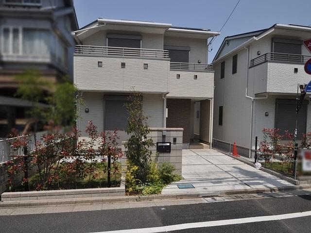 Local appearance photo. Building 3 Finished already