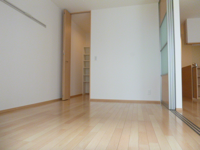 Living and room. Similar properties images