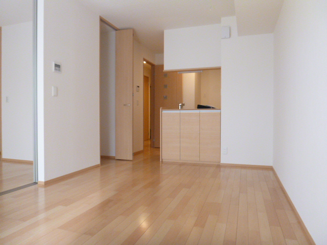 Living and room. Similar properties images