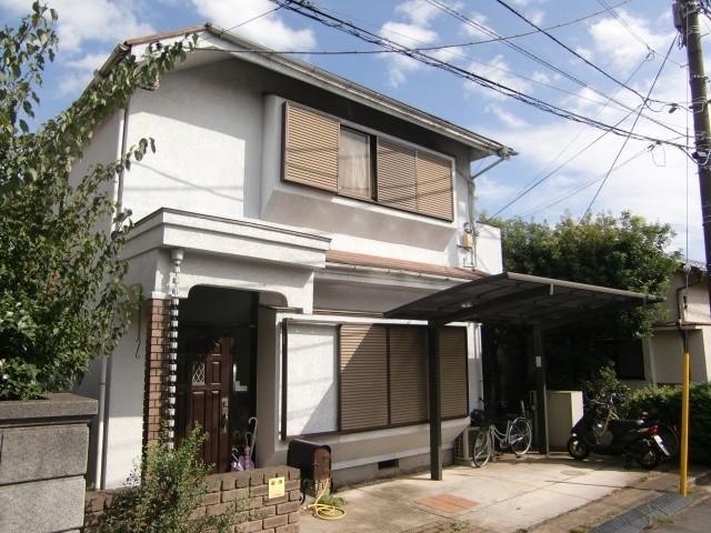 Local land photo. We have seen from the northwest. There is also the distance between the adjacent land, Day ・ It is good for both ventilation.