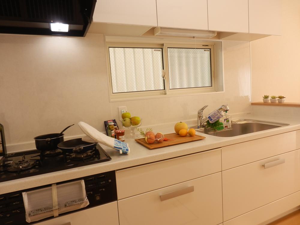 Kitchen. Indoor (July 2013) Shooting