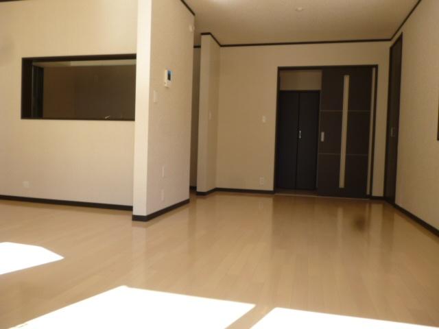 Same specifications photos (Other introspection). Living which was completed earlier is of image. Flooring color may vary.