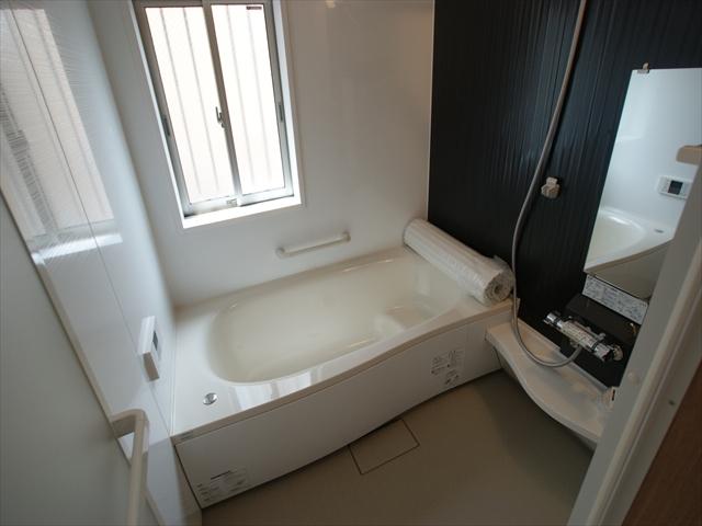 Bathroom. <Building 2>