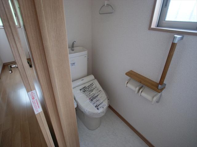 Toilet. <Building 2>