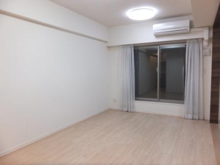 Living. Indoor (12 May 2013) Shooting Floor heating installation