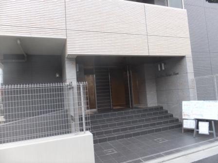 Entrance. Common areas