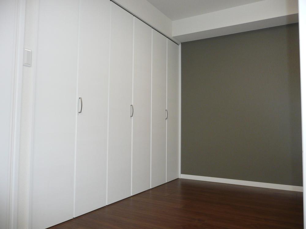 Non-living room. Western-style (east)