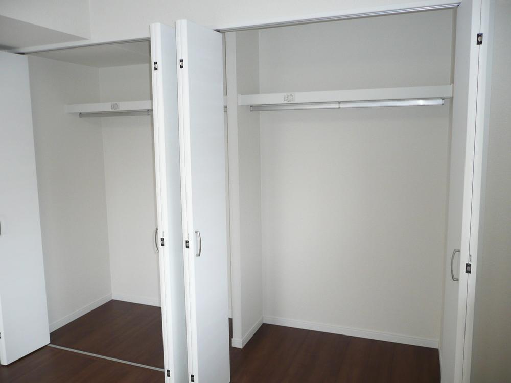 Receipt. Closet (Western-style east)