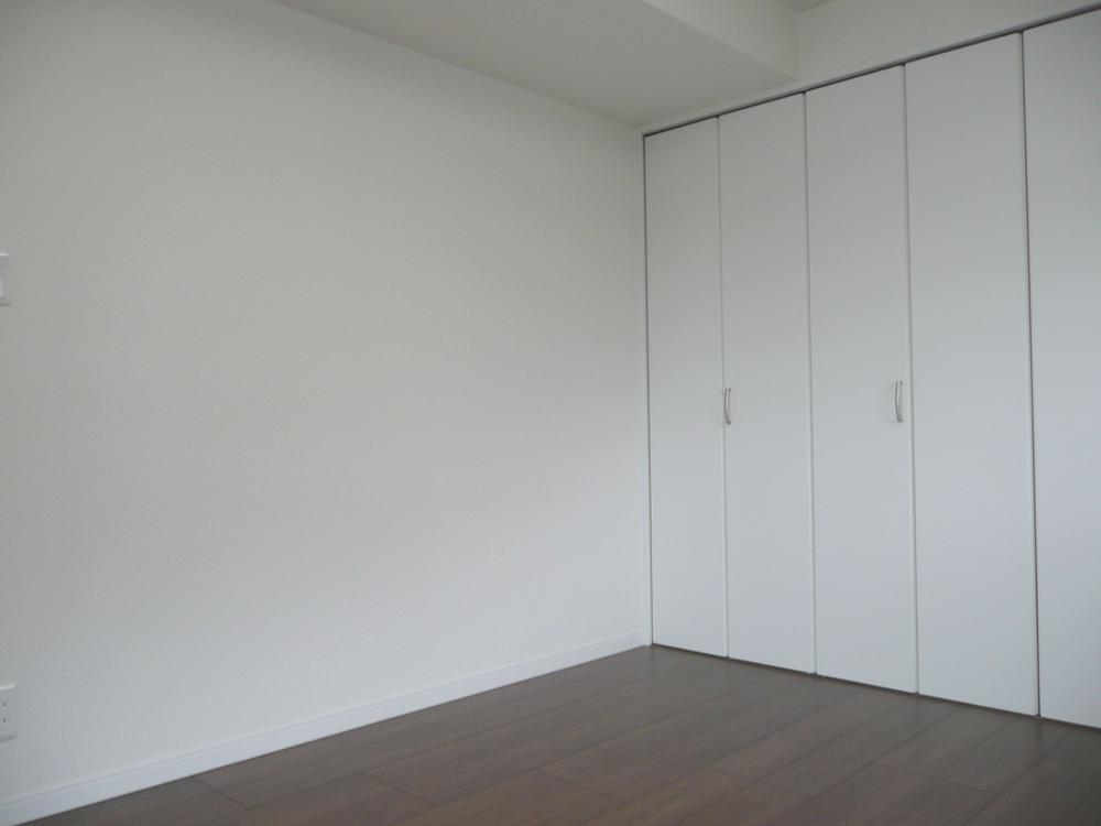 Non-living room. Western-style room (south side)