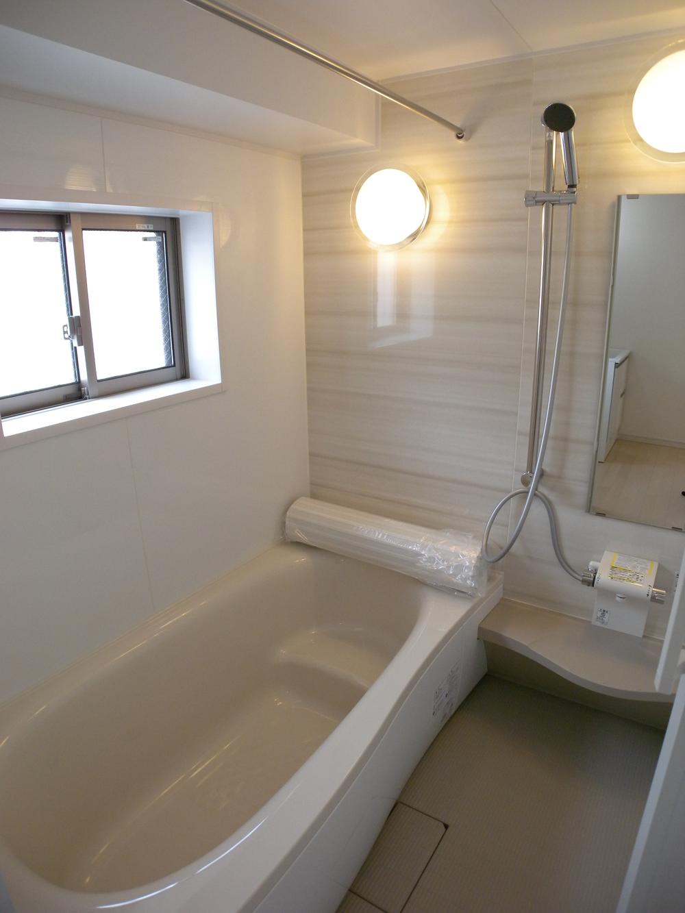 Same specifications photo (bathroom). Example of construction