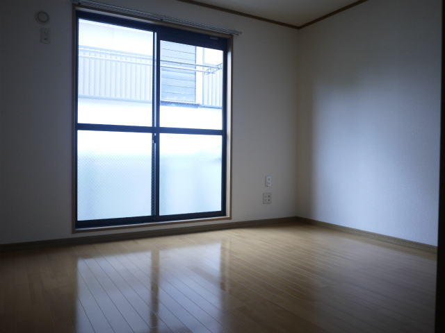 Living and room. Western-style 7 Pledge!