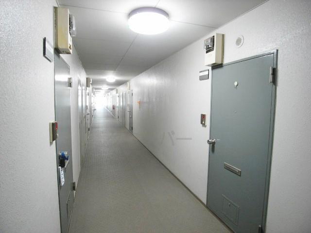 Other common areas. Sharing unit Corridor
