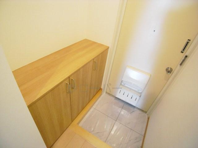 Entrance. The room from the front door