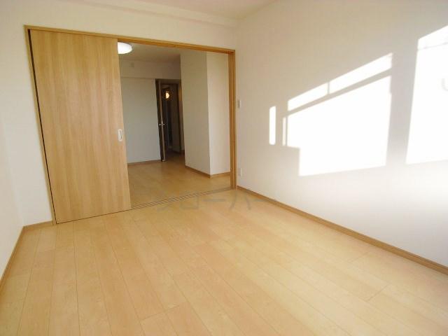 Non-living room. Living from Western-style