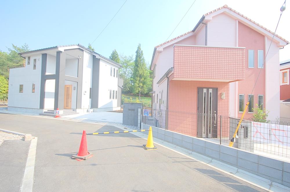 Local appearance photo. Local shooting