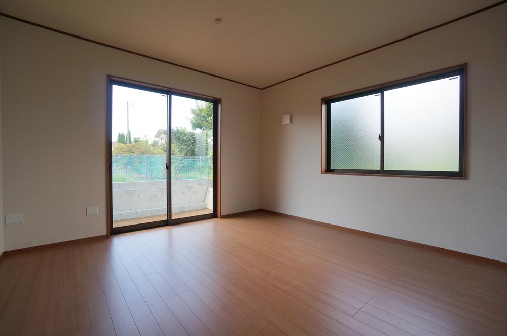 Same specifications photos (living). ) Same specifications