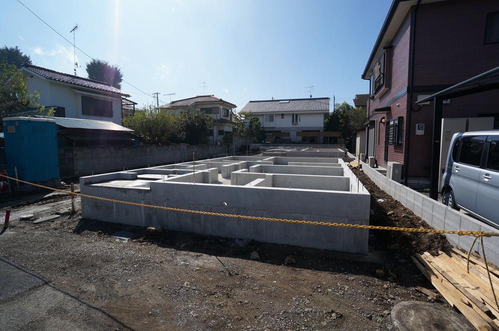 Local appearance photo. Current state October shooting