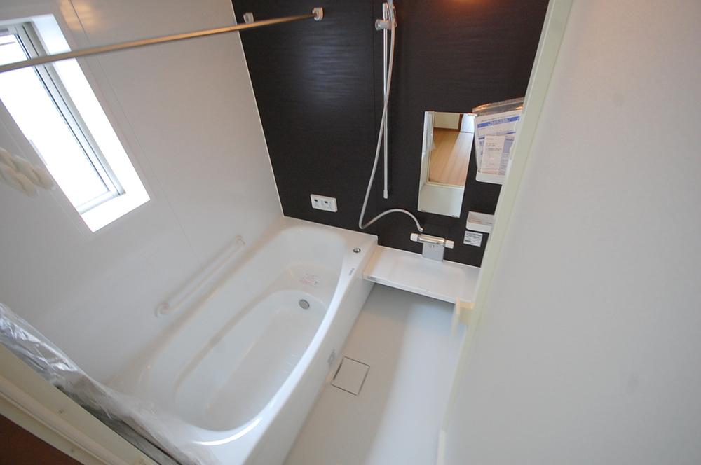 Same specifications photo (bathroom). Example of construction