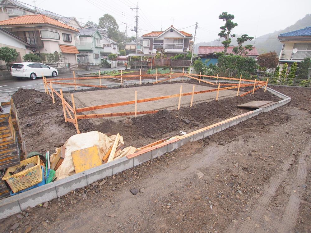 Local appearance photo. Local (10 May 2013) Shooting