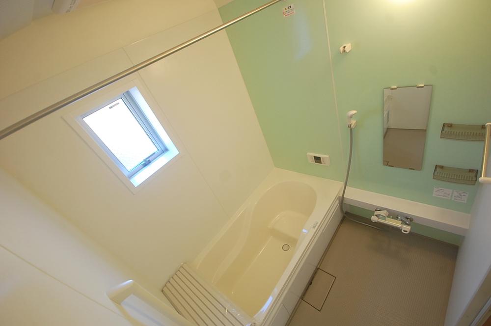 Same specifications photo (bathroom). Bathroom same specifications