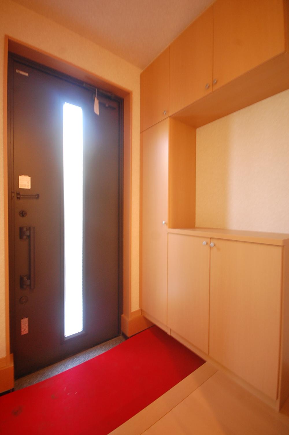 Same specifications photos (Other introspection). Entrance same specifications