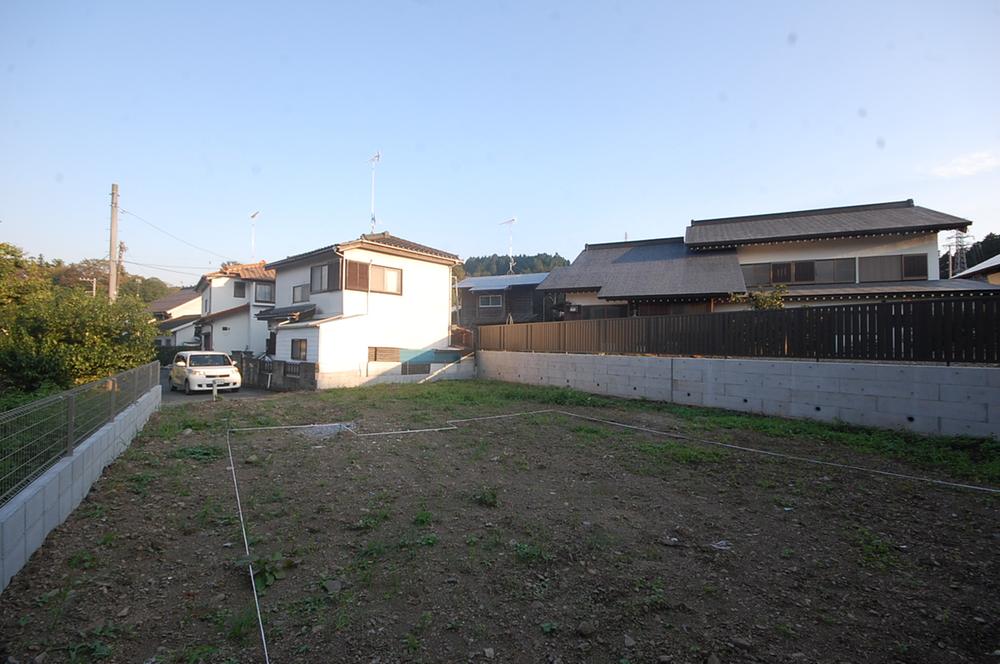 Local photos, including front road. Current state September shooting