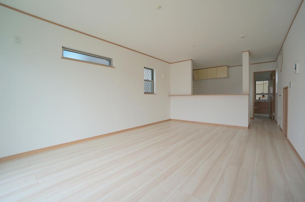 Same specifications photos (living). Example of construction