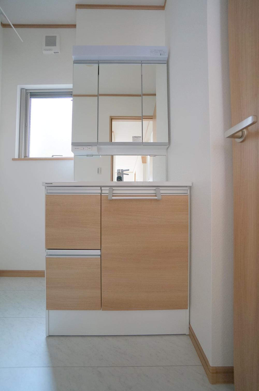 Same specifications photos (Other introspection). Example of construction