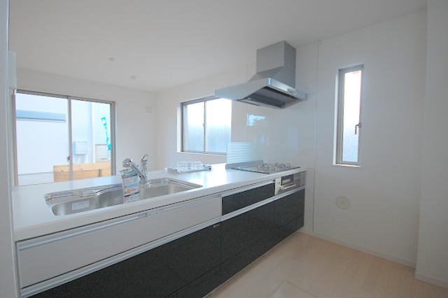 Same specifications photo (kitchen). Example of construction