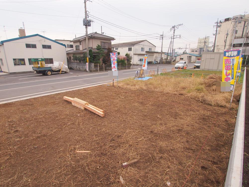 Local appearance photo. Local (11 May 2013) Shooting