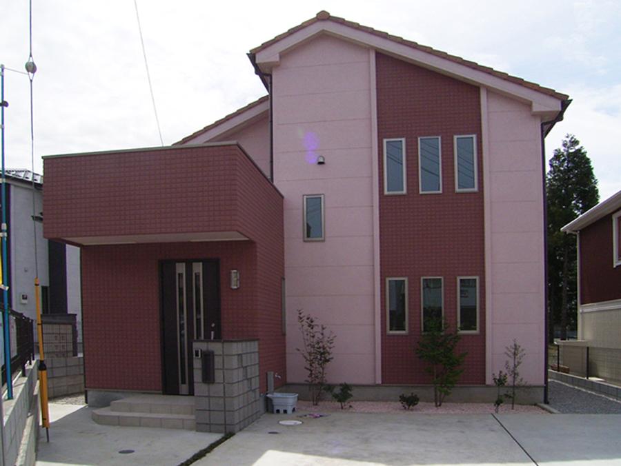 Local appearance photo. Local (April 2013) shooting C Building appearance