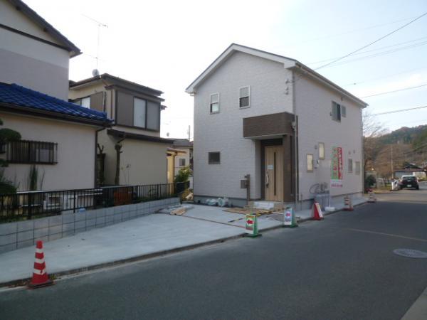 Local photos, including front road