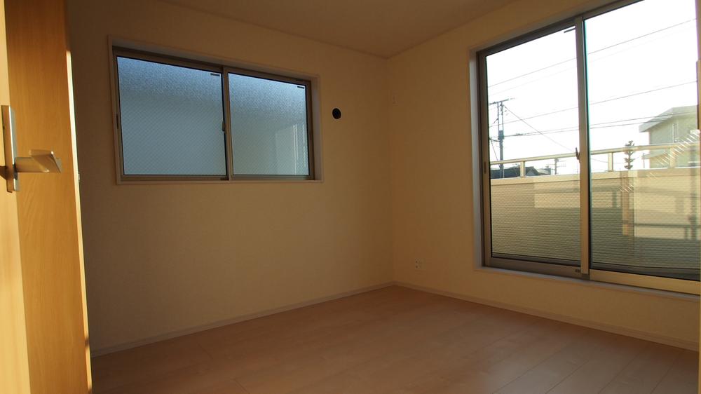 Non-living room. Indoor (11 May 2013) Shooting