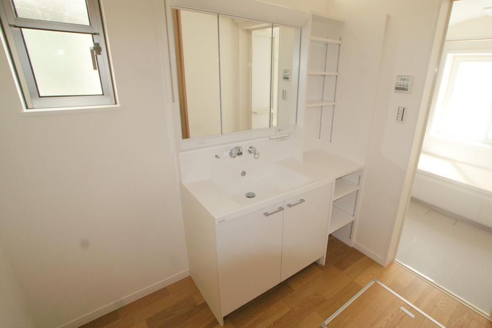 Same specifications photo (bathroom). Example of construction Wash basin