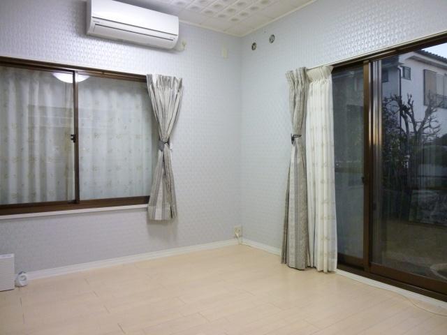 Other. In a building (1 Kaiyoshitsu)