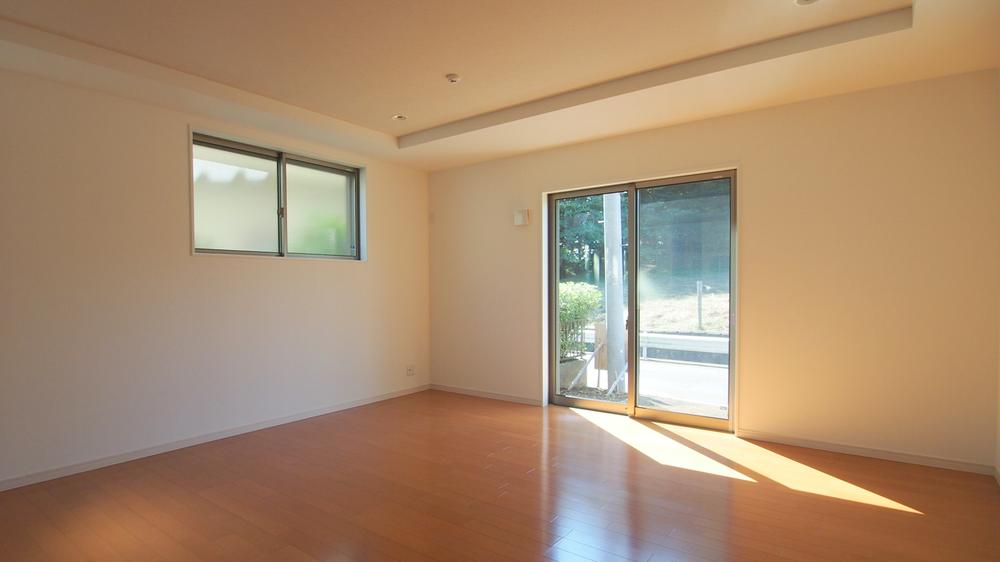 Building plan example (introspection photo). Same specifications ・ living