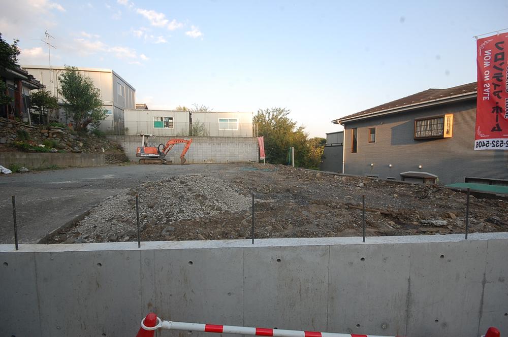 Local appearance photo. Current state September shooting