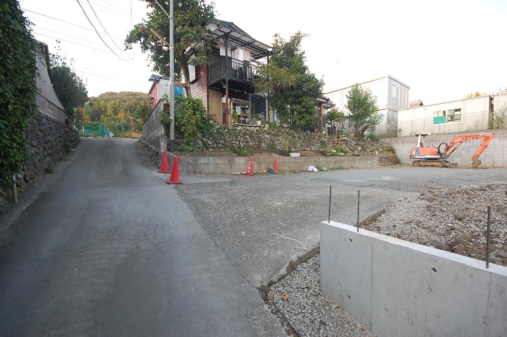 Local photos, including front road. Current state September shooting