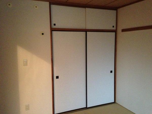 Other room space. North of the Japanese-style room