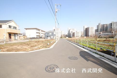 Local photos, including front road. Local (March 2013) Shooting