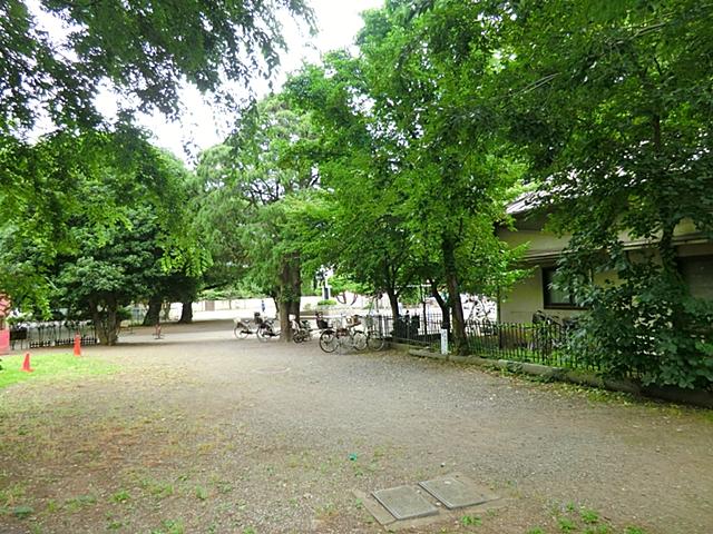 kindergarten ・ Nursery. Christo ・ 434m to lower kindergarten