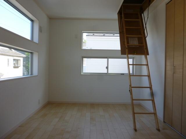 Same specifications photos (Other introspection). Ahead is an image of the completed Western-style. Flooring color may vary.