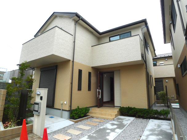 Local appearance photo. Building appearance (A Building)